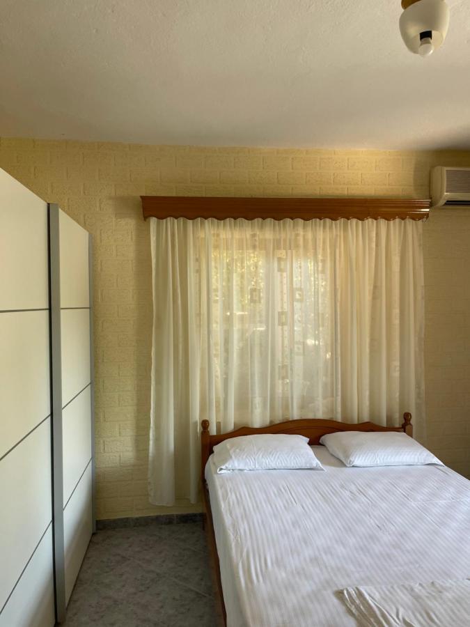 Elias Guest House Saranda Extérieur photo